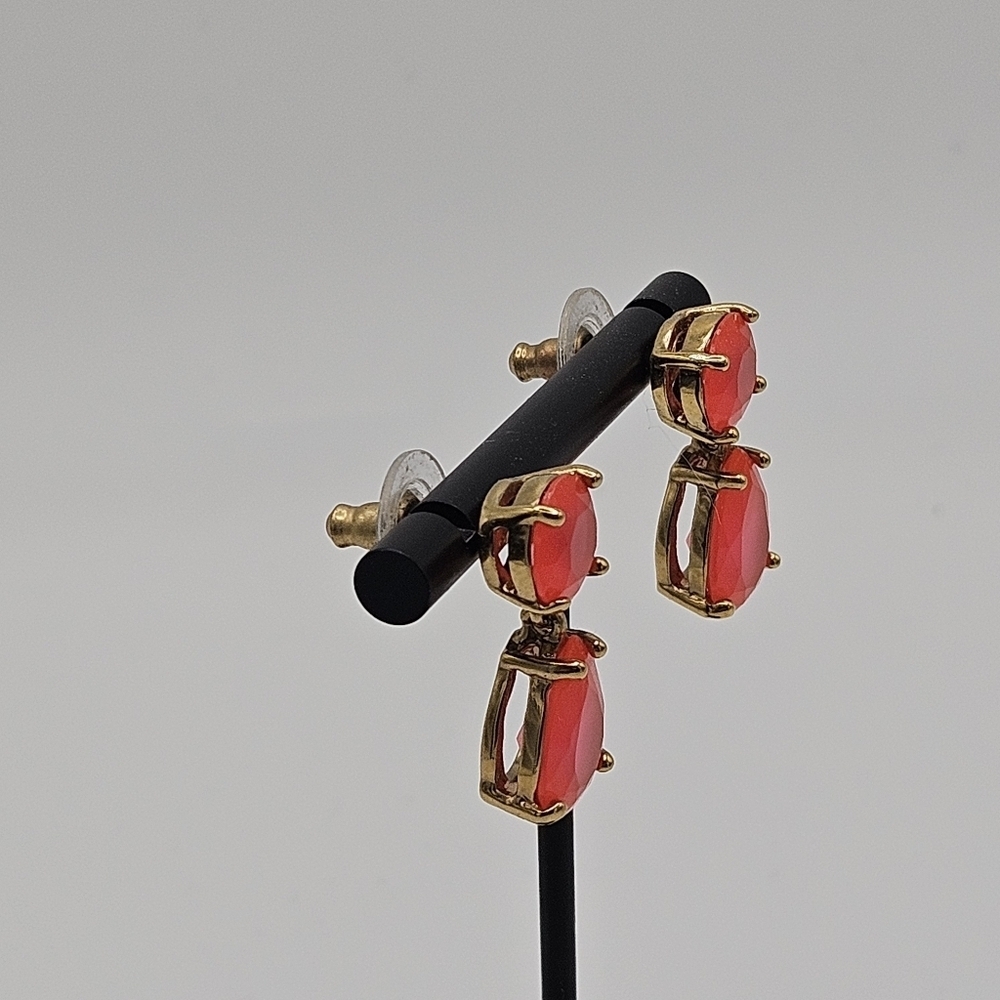 bright pink and gold tone dangle earrings - Picture 2 of 2